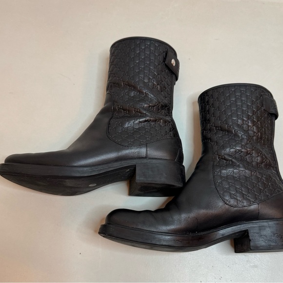 Authentic Gucci Leather Chelsea Boots | Size 7.5 | Logo Embossed - Picture 11 of 17